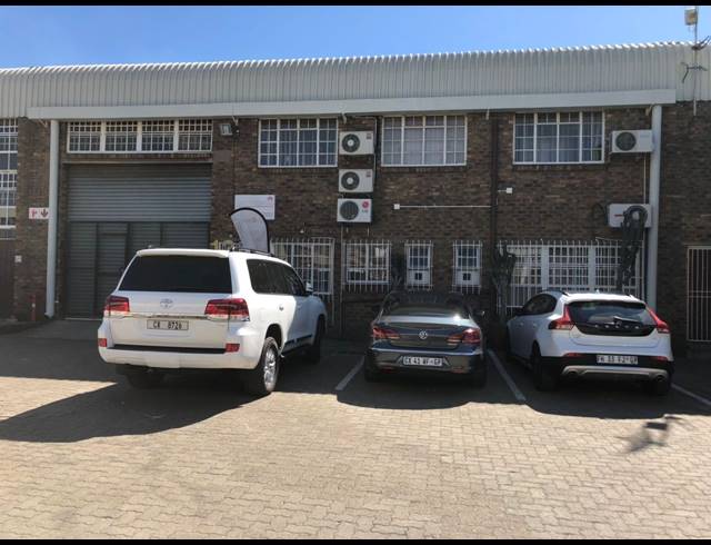 1,750M² WAREHOUSE FOR SALE IN GERMISTON SOUTH